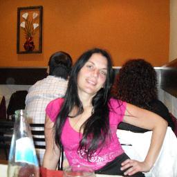 Eterna estudiante, secretaria,tía feliz