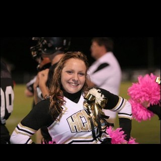 Hey!(: It's me Tatorr! I am 17 years old and I am a Varsity cheerleader for Hale County High! #Co-Captain!