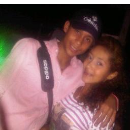 Follow @AngelCabrera_Me *-* Mi primo querido ^^