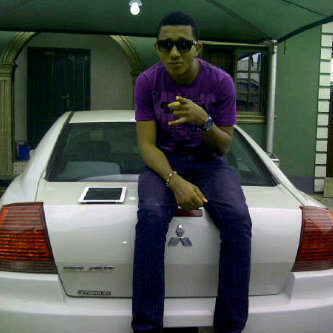 pon_chizzle's profile picture. Wot doesn't kills a man makes I'm strnger23748881