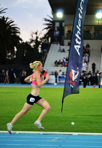 emmakraft2's profile picture. Australian Rep @ World Mountain Running Champs, Lives in a Desert and Trains on her own