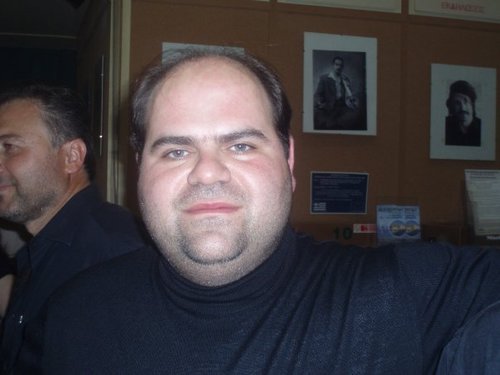 ΕΡΓΑΖΟΜΕΝΟΣ ΣΤΟ ΔΗΜΟ ΗΡΑΚΛΕΙΟΥ ΣΤΟ ΒΙΒΛΙΟΠΩΛΕΙΟ ΤΗΣ ΒΙΚΕΛΑΙΑΣ ΔΗΜΟΤΙΚΗΣ ΒΙΒΛΙΟΘΗΚΗΣhttps://t.co/LDUNKHFuiu…