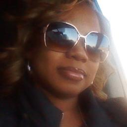 Mom, student, music junkie, avid reader, retail therapist, #TeamPisces, #TeamManning, Vegas born & raised. 

I'm not an alcoholic, I'm a professional drinker!
