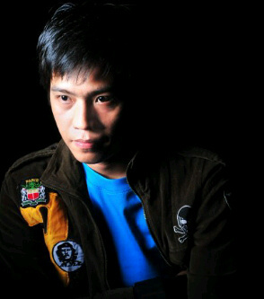 Denzviandi's profile picture. Menyukai sepak bola