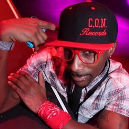 Emcee and Tour Manager for @djstellar #ILOVEMUSIC I surround myself with Positivity.Laughter&Loyalty. https://t.co/RghJHaKMyb