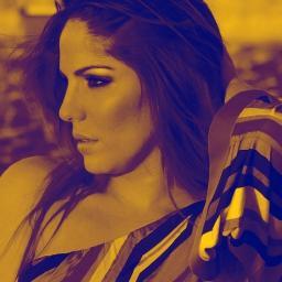 Quem é Fã da @OficialMaroca segue aqui *-* Oficializado e seguido pela Diva Maroca *-* Love You ♥
Obrigado!