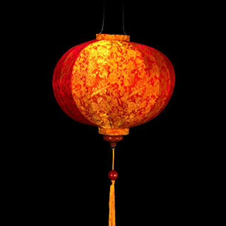 Father, foodie, Far-East fan. Supplier of silk Asian hanging lanterns for film, theatre, events and direct to individuals