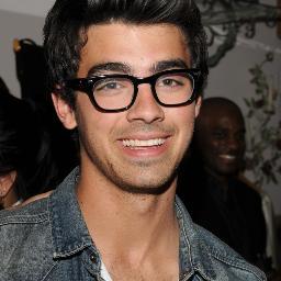 FC Dedicado a Banda Jonas Brothers !! Sou RUSHER  (@NutellaDoJames and @BTRushBR1 ) e JONATIC!!