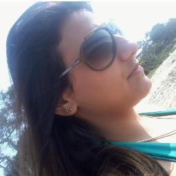 Filha dele lá de ciima !! O Senhor é meu pastor e nada me faltará!!!