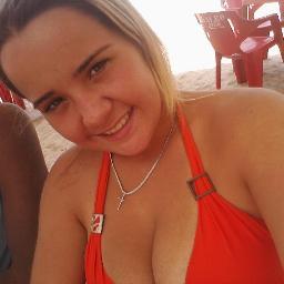 amigo não é oque separa é oque chega na voadora ♫ rs