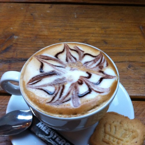 Meesters in Koffie is een ambachtelijke koffiebar in Purmerend. Volg onze tweets voor onze acties en tips voor de lekkerste koffie van de stad Purmerend