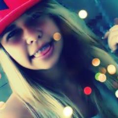 EmmilySampaio's profile picture. 