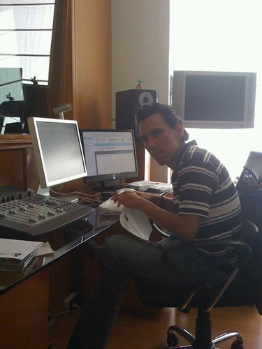 Producción y Postproducción de Audio para, spots de tv, cineminutos y videos institucionales.