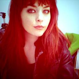 [Professional] Photographer. Zombie Enthusiast. Painter. Digital Tech. Smells of Wonderful.