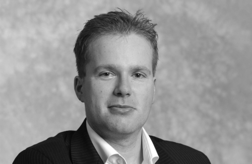 Analyst | interesse in EU | infrastructuur | scenario planning | politicoloog | Achterhoeker | Philip Glass maar ook Heidevolk | 1 vat vol tegenstrijdigheden
