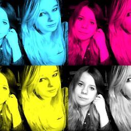 Random zinnen / Naam twickz is ontstaan door 4 meiden die zongen / Beheerders : @Maaikeeehh & @Yourbabyy_