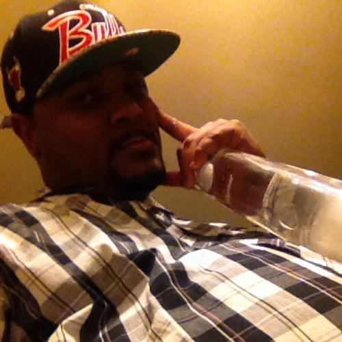 wake up, hustle, take care of my fam, sleep and do it again!