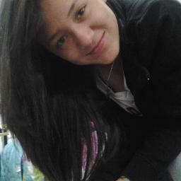 LalyMo99's profile picture.