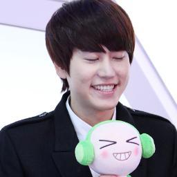 แอคสำรองค่าา ไว้ฟอลกลับผู้หญิงของคยูฮยอน @GaemGyu_mint  ด้วยคะ ฟอลแล้วก็จะฟอลอีก 555
  จะฟอลกลับก็ได้ ไม่ฟอลกลับก็ได้นะคะ ^^