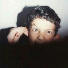 Extremeño... y... No te engañes por la foto... Soy un hombre hecho y derecho...n