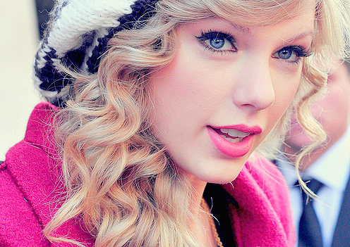 'My ultimate goal in life is to be happy.' - Taylor Swift.
Taylor is my idol and i will never stop supporting her