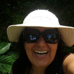 A VERDADEIRA MEDIDA DE UMA MULHER,NÃO É COMO ELA SE COMPORTA EM MOMENTOS DE CONFORTO E CONVINÊNCIAS,MAS COMO ELA SE MANTEM EM TEMPOS DE CONTROVERSIAS E DESAFIOS