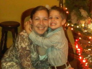 Sobreviviente del cáncer de mama . Karateca ! Orgullosa mamá de Andrés Augusto