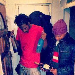 ii #BeenSmoove '&& #TeamLiteeSkinn '&& #BhadBitchesOnly Only Fucks Wiff #Hunniiees,Live Life no Regrets...Doo Mehh Ahh Favorr ? Hit Dha Followw Button