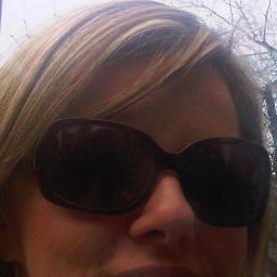 NathC70's profile picture. Magasineuse & critiqueuse en série. J'm le côté rebelle de certains tweeteux. J'aimerais ça répondre aux tweets qui contiennent des fautes mais je me retiens!