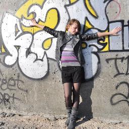 YellowJaneDoe's profile picture. 