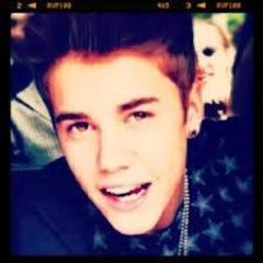 Always love our red queen Taylor Swift! She's amazing! @taylorswift13 , I love you @justinbieber 3