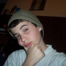 Soy un Chico Tranquiii! ME Gusta Divertirme mucho con mis amigos familiares Etc. Siguanme soy Nuevo Graxx Los Amo!