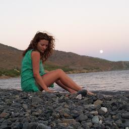 matlourda's profile picture. 