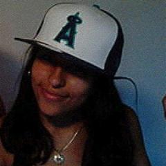~ α gαrotiinhα imperfeitα,
αqeelα qeê chorα de dor,
αqeelα qeê ja sofreu poor αmor,
αqeelα qe sαbe se αrrepender ♥