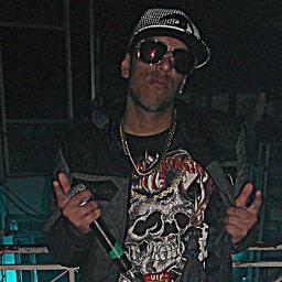 Marcius Vinicius você me ensinou o verdadeiro amor de fã. Eu te amo demais @realmcsabha 33333