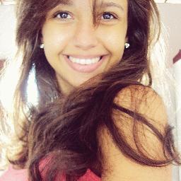 Maior que meu salto, só meu amor próprio. (: