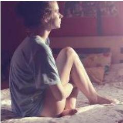 Teu nome ta no meu caderno ta no vidro embaçado ta naquele texto que eu escrevi teu sorriso ta na minha mente e tu estás em meu coração Dona: @loreSouza96