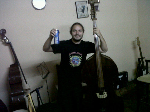 Rock y mucho Roll. 
Free speech for the dumb 
Free fucking speech // tambien
Bajista de @Nunchak420 - UpRight-Bass