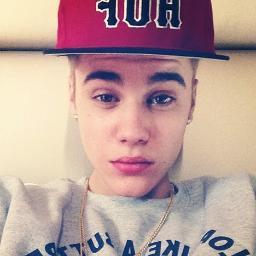 I`m Mary. And i`m from Russia. I really BELIEBER GIRL. AND I LOVE JUSTIN SO MUCH AS NOBODY ELSE HAH :3