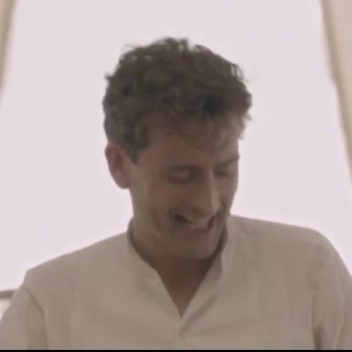 deejaymacdee's profile picture. DI Carlisle's cyber-stalker. Loved 10/10/10! Always take a banana to a party & DON'T POKE THE LEMON!