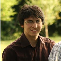 Estudiante de Kinesiología, trabaja de cocinero y le gusta el punk :) a veces y sólo a veces, opina