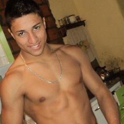 Teamo muito mano chato :) / @neeguita
