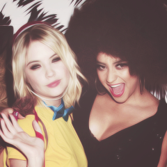 @_LuizaRaposo & @AnneDiBord, two crazy girls obsessed with two crazy girls.