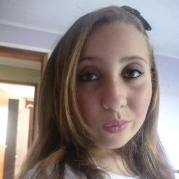 Chata, ciumenta, louca, baxinha, loira, gordinha, feliz, irritante, apaixonante, se acho shauhuahsuahsuahs'
