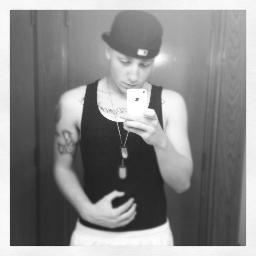19 years young.. Call of Duty Amateur Player. Goin Ham since '99. Currently a F/A - I need Tourny Team!