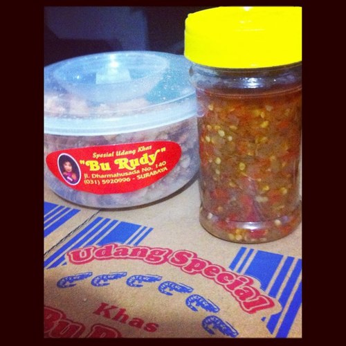 sambal_BuRudy's profile picture. Jual sambal & udang khas Bu Rudy Surabaya! Distributor resmi jakarta. Dijamin fresh&baru.
Contact 
Twitter : @sambal_burudy
SMS only : 08159955470