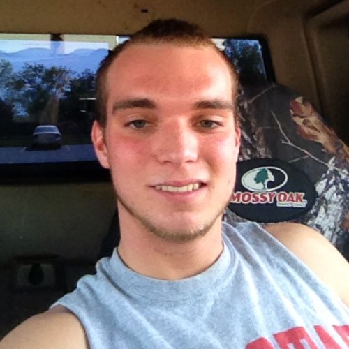 Instagram @camerongressley #teamiphone #pacers#hugecoltfan#countryatheart#Take onedayatatime#bethankfulforeveryday.