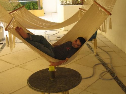 arknhell's profile picture. Filosofo de closet e ideario de a diario... Trabajo escribiendo la música de los sueños de alguien mas...