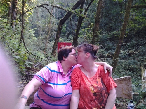 GenaMarieWhite's profile picture. married to the love if my life...with our four children and our fifth one out of the house.