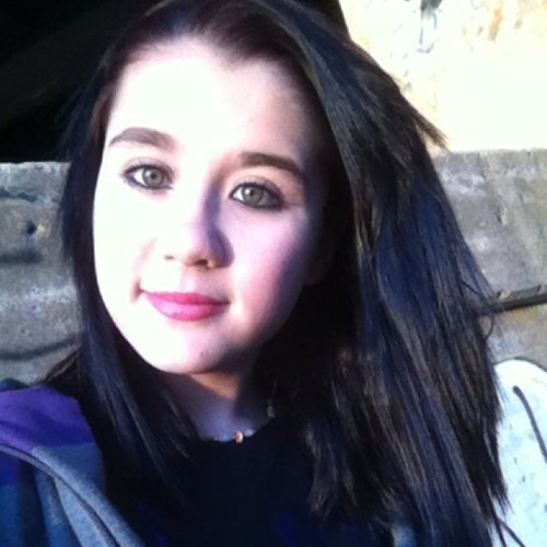 I'm fourteen. I hate East Peoria. I hate just about everyone i'm in love with a complete fucking douch bag. Kirstin Marsh is my best-friend. I hate fake people.